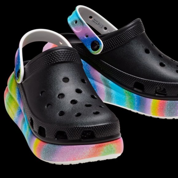 CROCS Shoes - NWT Classic Crush Spray Dye Clog Women's Size 8